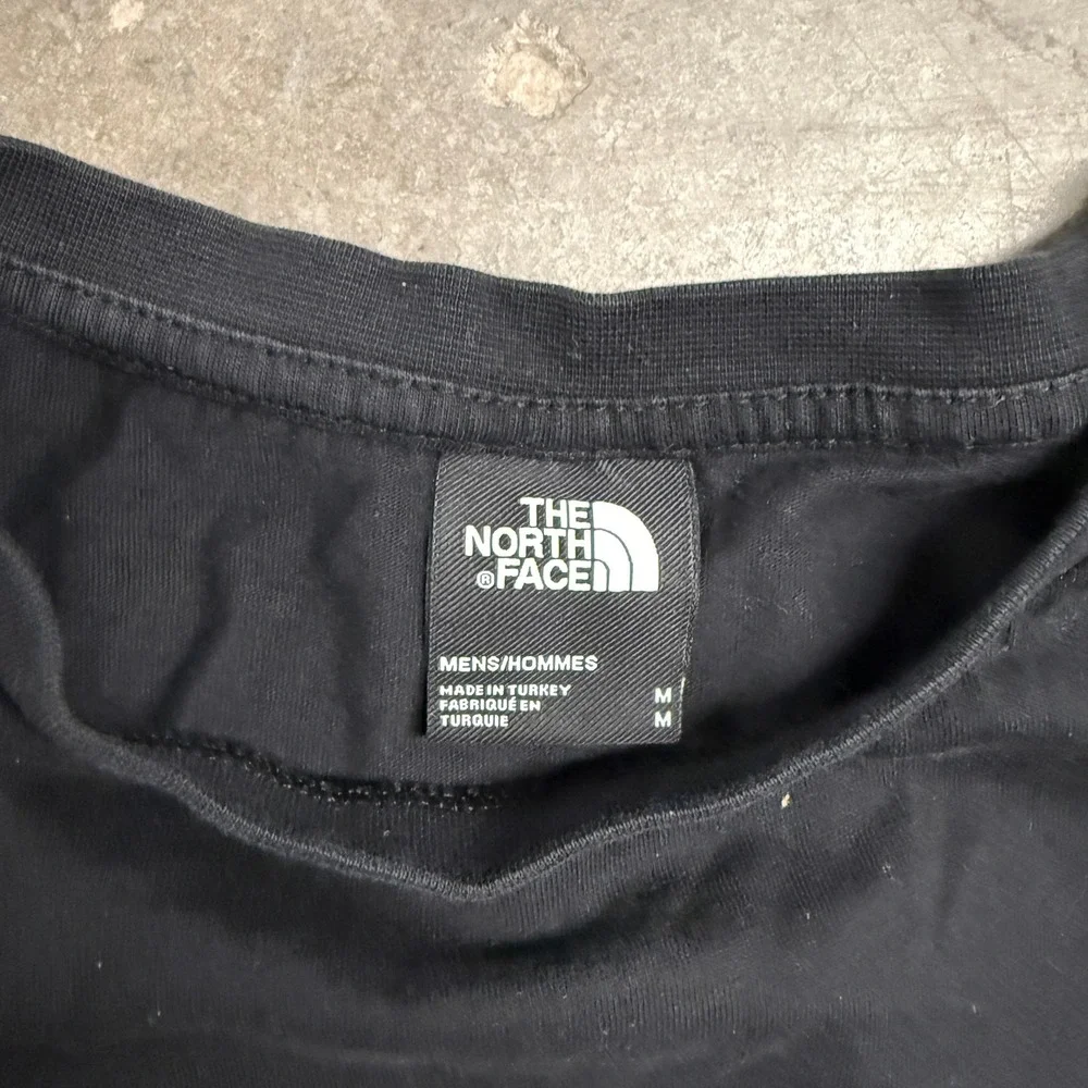 The North Face Reykjavik Iceland Coordinates Graphic T-Shirt Mens Medium Black